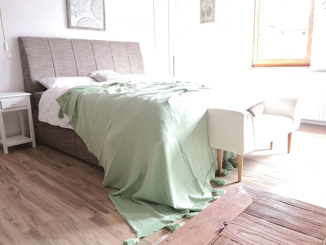 LandFEIN Zimmer 12 Detailansicht links